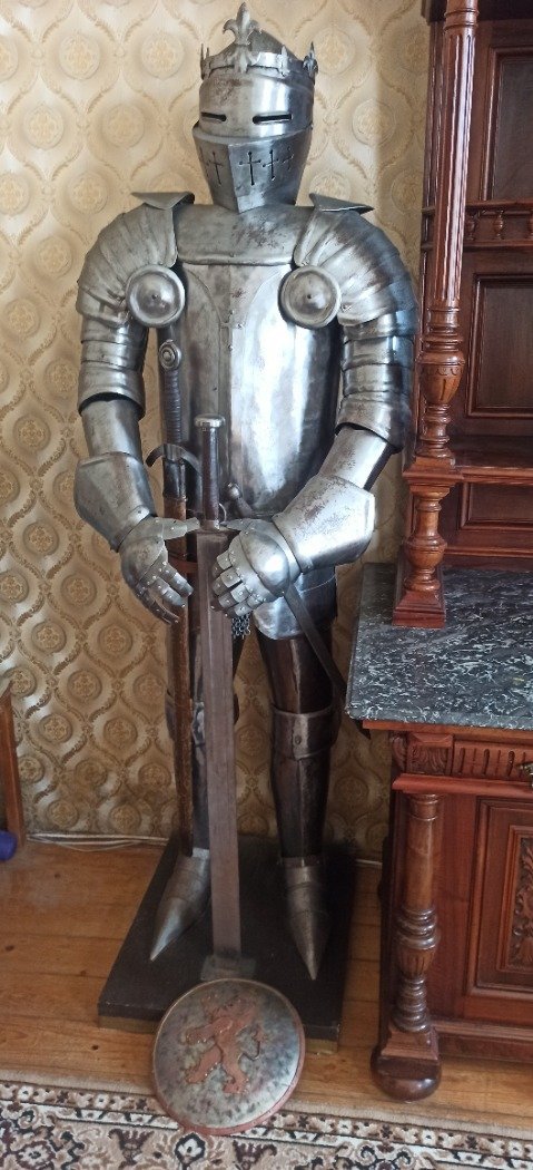 LOVAGI PÁNCÉL KARD + PAJZS TARTOZÉKKAL