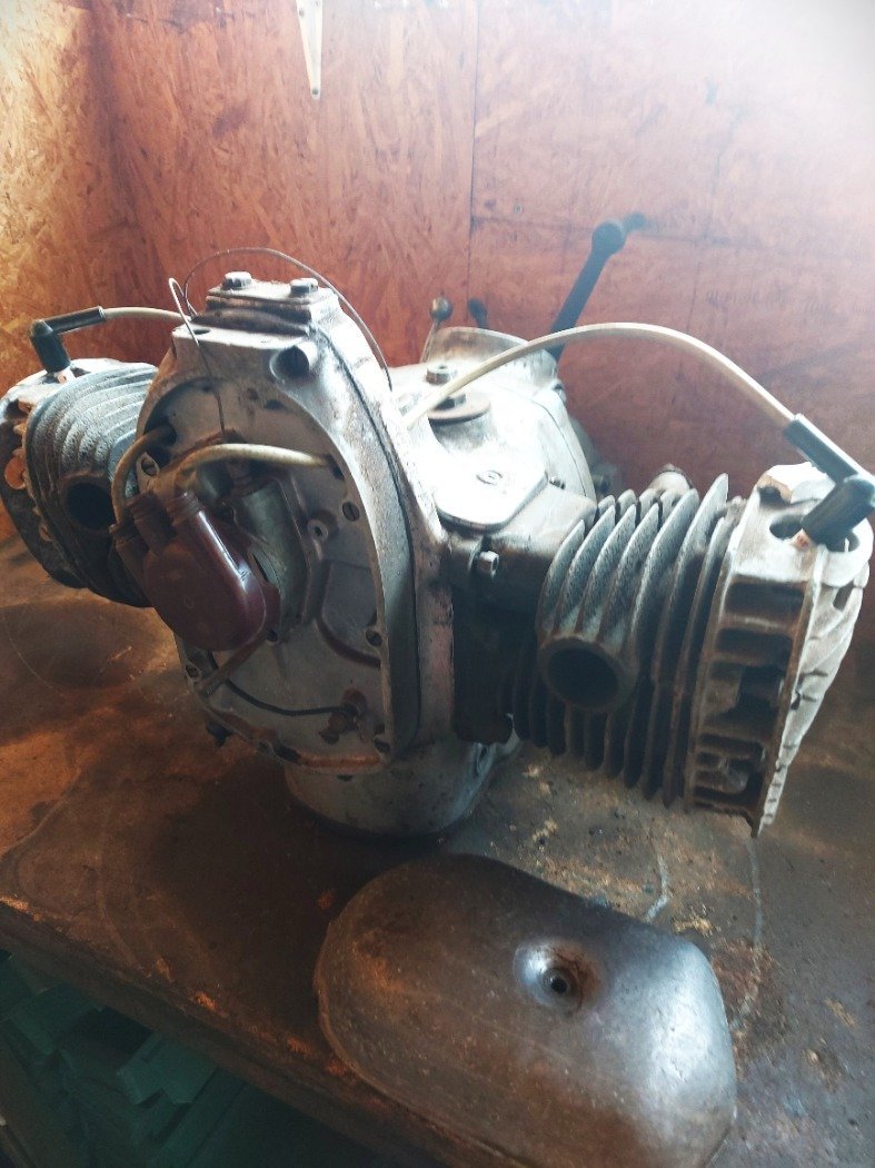 URAL M72 MOTORBLOKK + VÁLTÓ , BMW R71